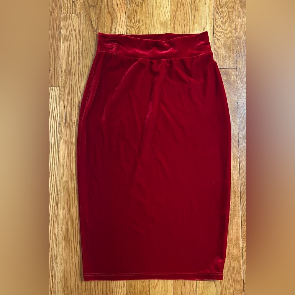 Midi skirt velvet material
